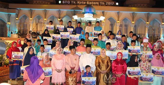 8TIKA-Hafizh Hafizhah Antar Batam Kota Jadi Juara umum Seleksi Tilawati quran VI Kota Batam .jpg